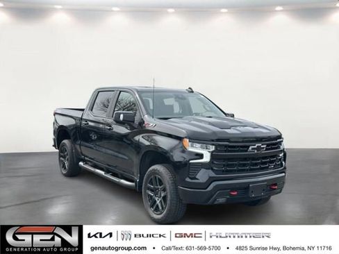 Used 2025 Chevrolet Silverado 1500 LT Trail Boss w/ Convenience Package II AWD/4WD image 1