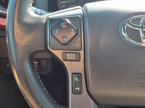 Used 2020 Toyota Tacoma TRD Off-Road AWD/4WD image 14