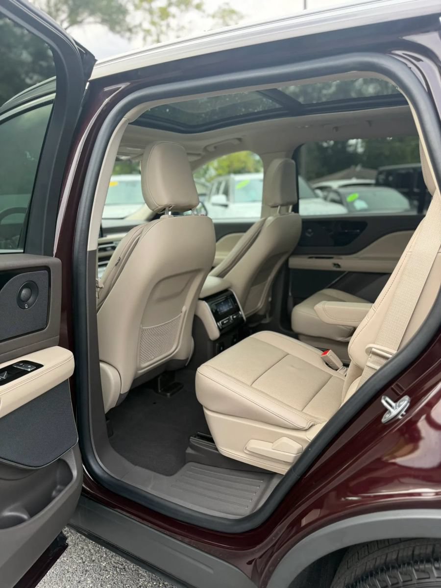 Used 2023 Lincoln Aviator Reserve w/ Equipment Group 201A AWD/4WD image 23