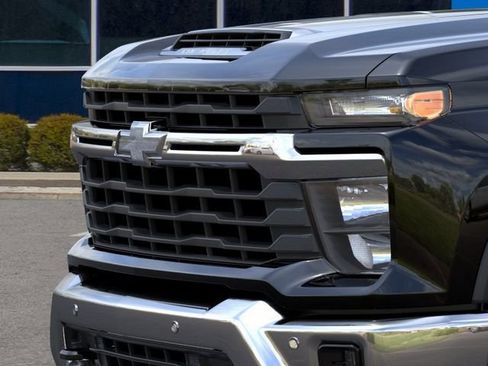 New 2026 Chevrolet Silverado 2500 LT w/ Safety Package AWD/4WD image 13