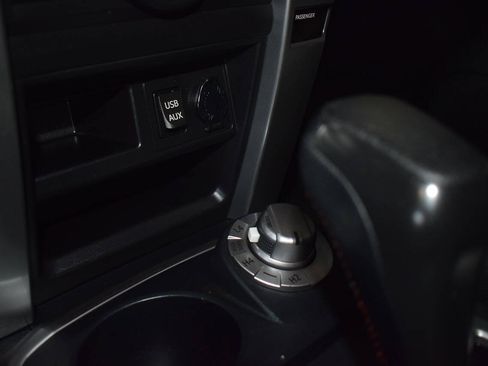 Used 2017 Toyota 4Runner SR5 AWD/4WD image 24