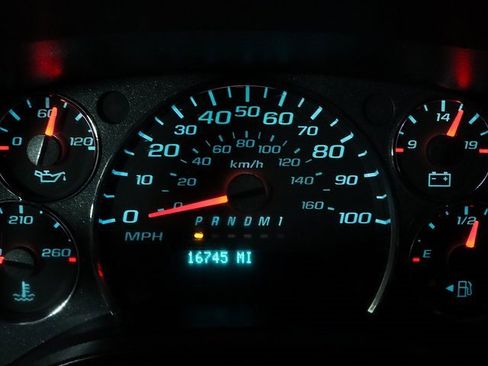 Used 2024 GMC Savana 2500 w/ Driver Convenience Package image 14