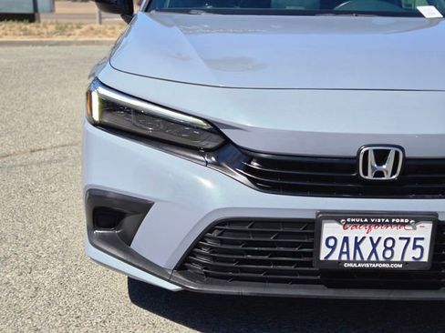 Used 2022 Honda Civic Sport image 3