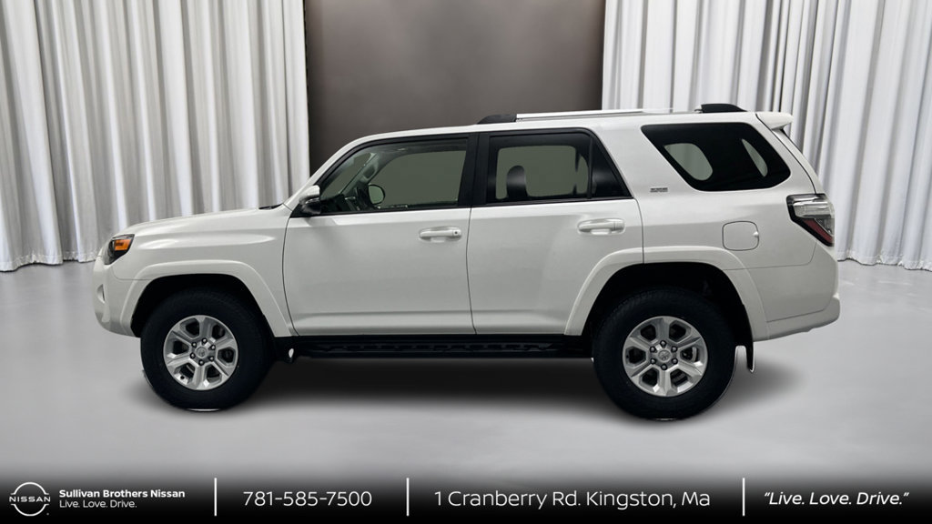 Used 2023 Toyota 4Runner SR5 Premium w/ Moonroof Package AWD/4WD image 8