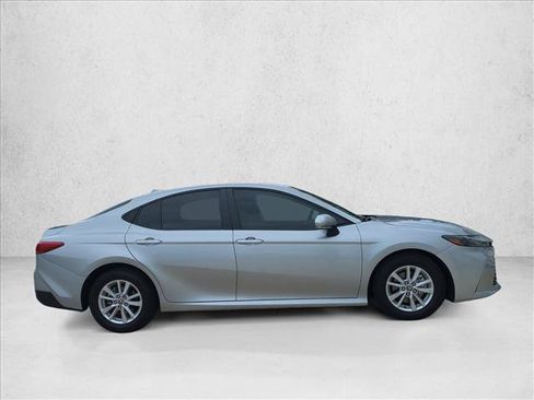 Used 2025 Toyota Camry LE FWD image 4