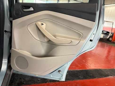 Used 2013 Ford C-MAX SEL image 30