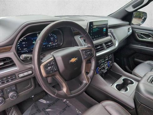 Used 2022 Chevrolet Tahoe High Country AWD/4WD image 9