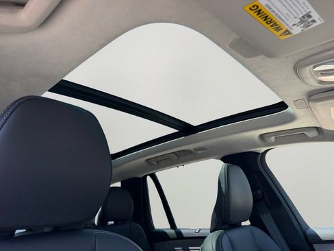 Certified 2026 Volvo XC90 B6 Ultra w/ Lounge Package AWD/4WD image 7