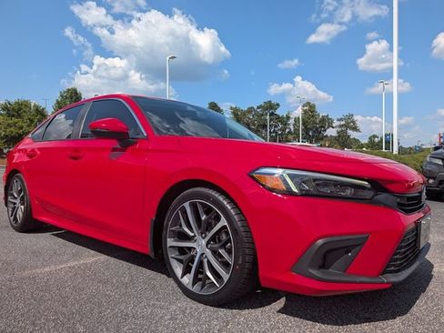 Used 2022 Honda Civic Touring image 7