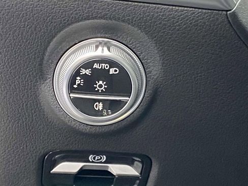 Certified 2025 Mercedes-Benz C 300 Sedan image 20