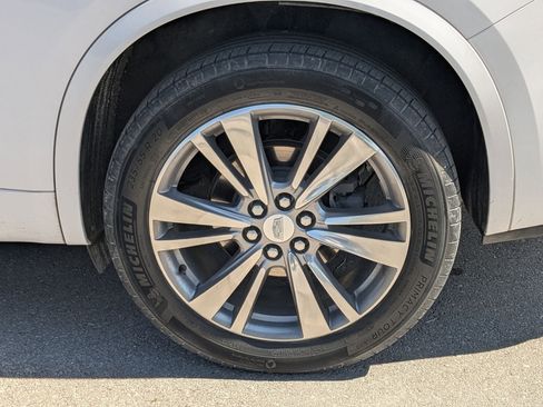 Used 2021 Cadillac XT6 Premium Luxury FWD image 25