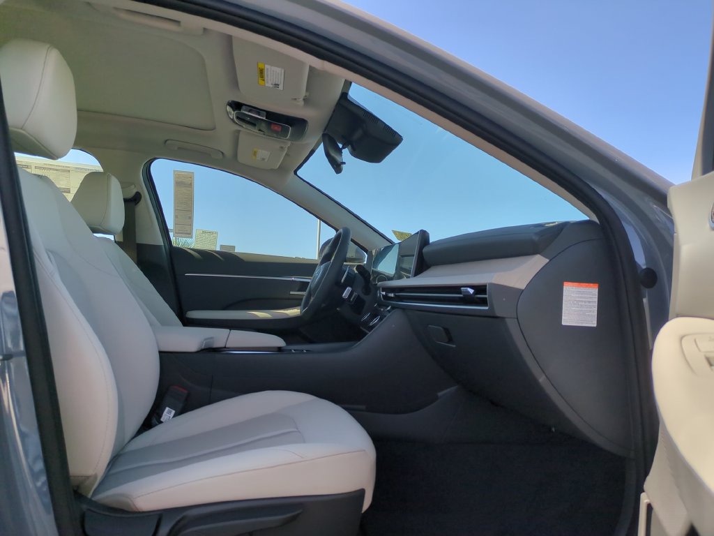 New 2026 Hyundai Sonata SEL FWD image 9