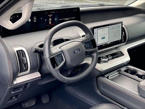 Certified 2025 Ford Expedition Active RWD image 13