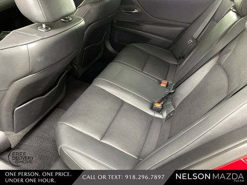 Used 2021 Lexus ES 300h w/ Premium Package image 32