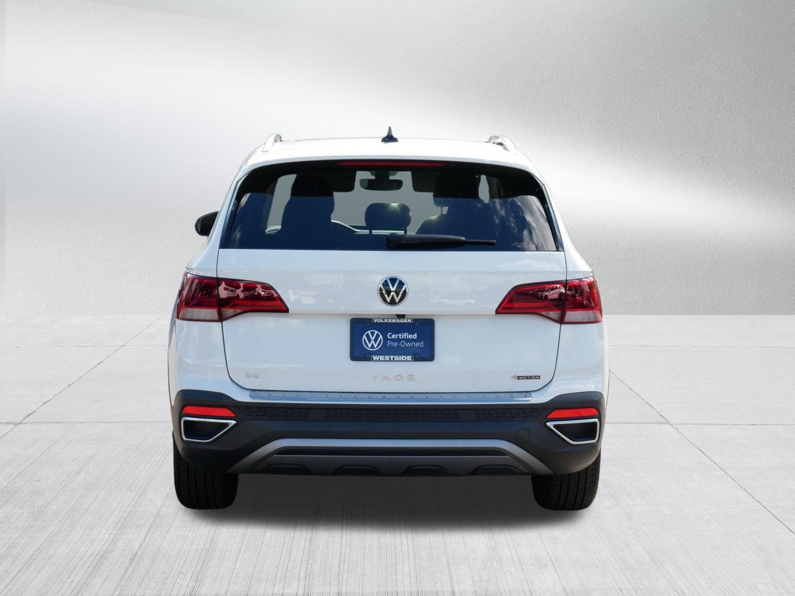 Certified 2023 Volkswagen Taos SE w/ Panoramic Sunroof Package AWD/4WD image 6