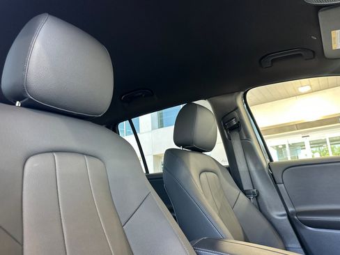 New 2025 Mercedes-Benz GLB 250 image 17