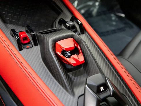 Used 2024 Lamborghini Revuelto image 29