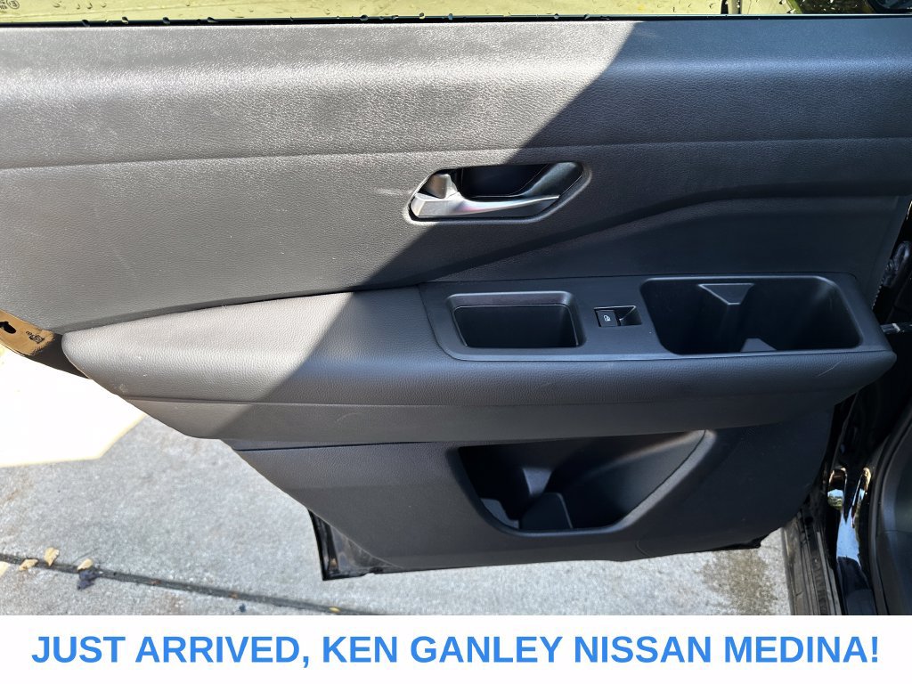 Certified 2026 Nissan Pathfinder SL AWD/4WD image 16