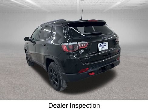 Used 2024 Jeep Compass Trailhawk w/ Trailhawk Convenience Group image 9