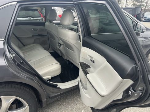 Used 2015 Toyota Venza Limited AWD/4WD image 11