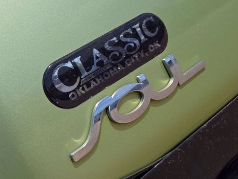 Used 2014 Kia Soul FWD image 31