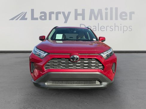 Certified 2025 Toyota RAV4 LE AWD/4WD image 8