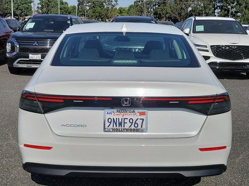 Used 2024 Honda Accord EX image 19