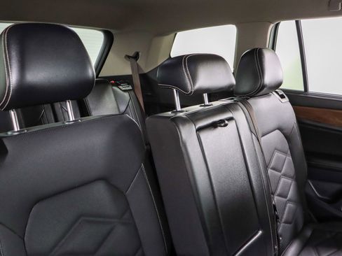 Used 2024 Volkswagen Atlas SE image 28