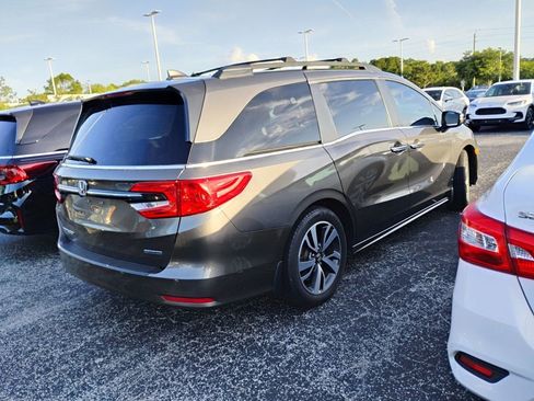 Used 2021 Honda Odyssey Touring image 3