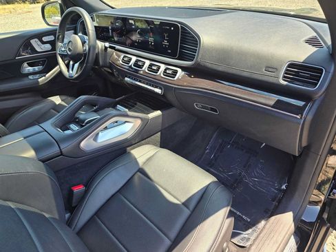 Used 2022 Mercedes-Benz GLS 450 4MATIC image 10