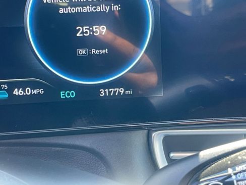 Used 2025 Hyundai Elantra Limited image 43