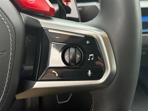 Used 2025 BMW M5 w/ Carbon Package image 19