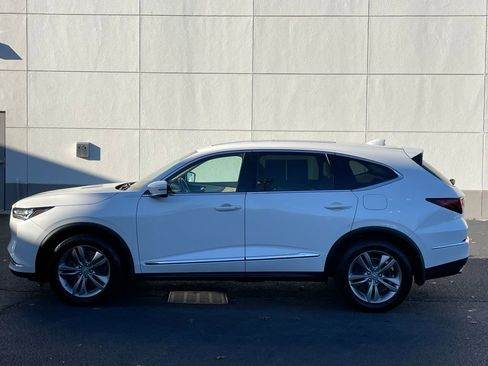 Used 2023 Acura MDX SH-AWD image 2