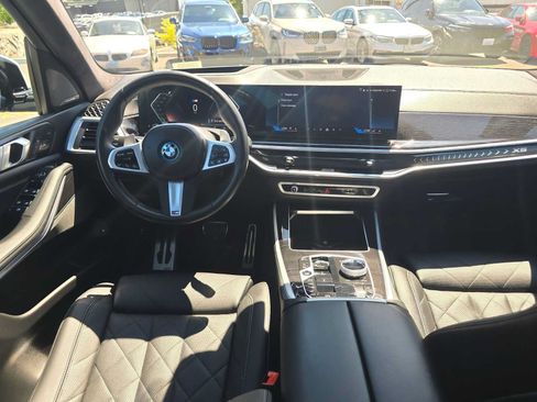 Used 2024 BMW X5 xDrive50e w/ Executive Package AWD/4WD image 18