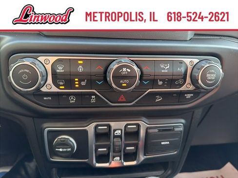 Used 2020 Jeep Wrangler Unlimited Sport image 23