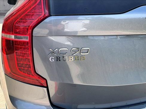 Used 2018 Volvo XC90 T6 Momentum w/ Convenience Package AWD/4WD image 44