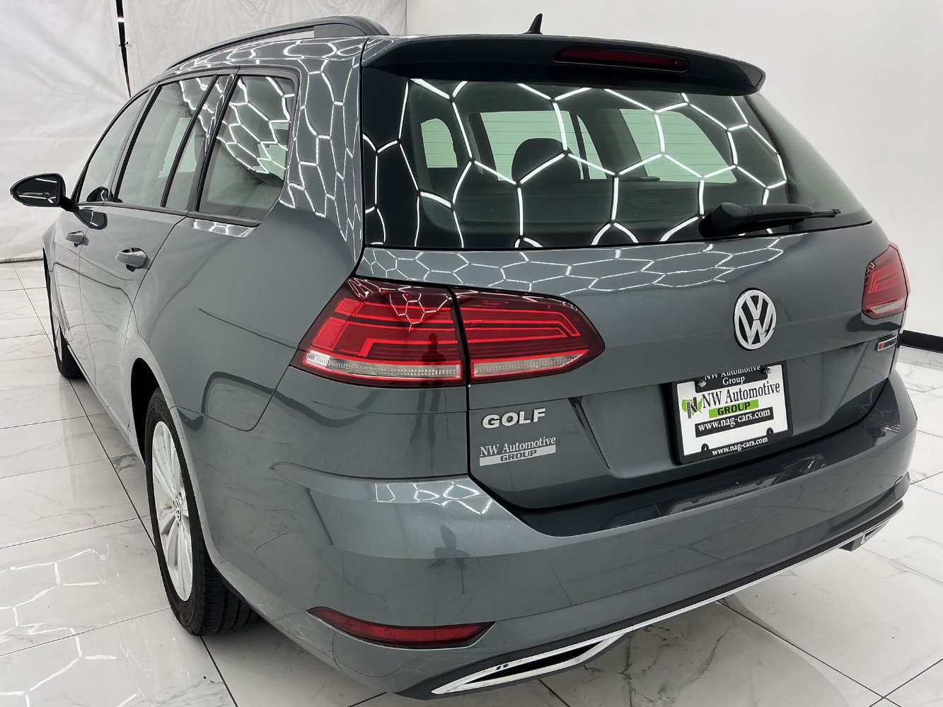 Used 2019 Volkswagen Golf S AWD/4WD image 9