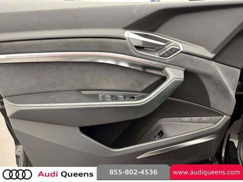 Used 2023 Audi e-tron S Premium Plus w/ Black Optic Package image 18