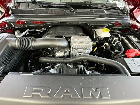 New 2026 RAM 1500 Express AWD/4WD image 17