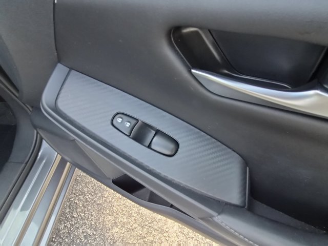 Used 2025 Nissan Sentra SV FWD image 33