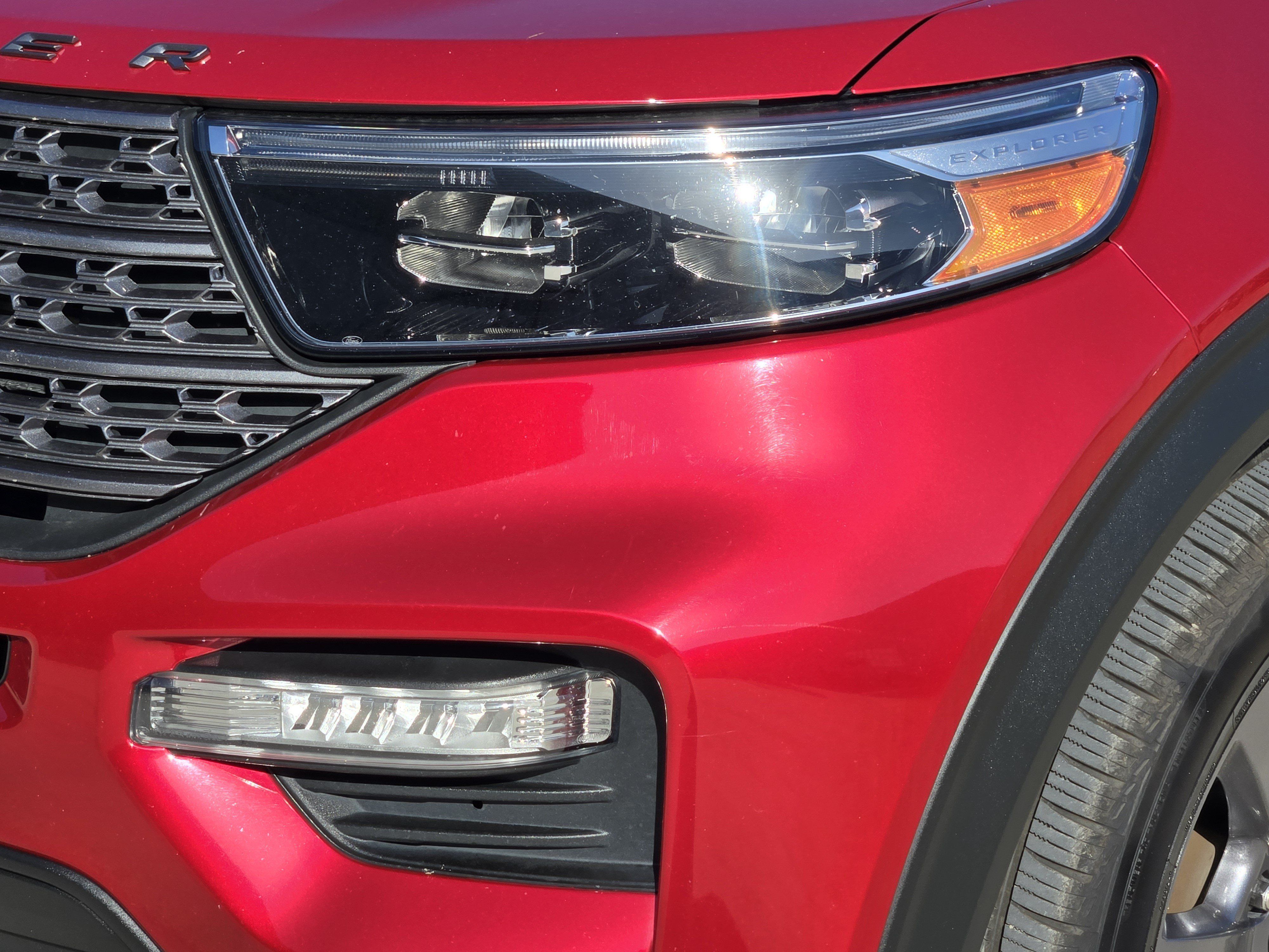 Used 2022 Ford Explorer XLT w/ Equipment Group 202A AWD/4WD image 10