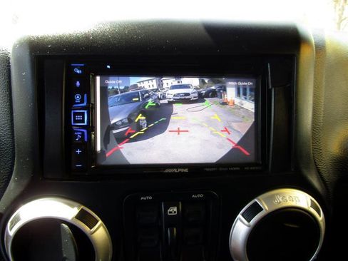 Used 2015 Jeep Wrangler Unlimited Sport image 57