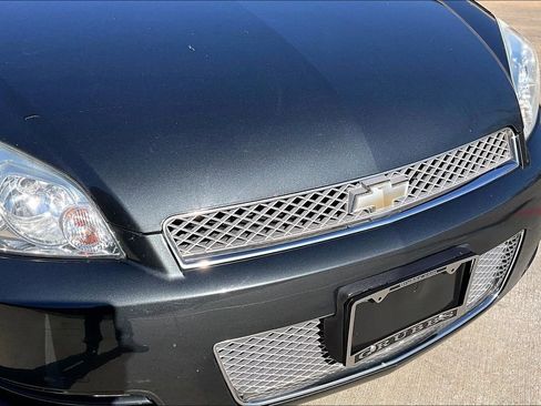 Used 2014 Chevrolet Impala LT w/ LT Sunroof Package image 34