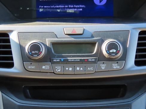 Used 2012 Honda Odyssey EX image 21