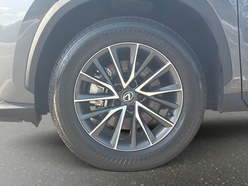 Used 2024 Lexus NX 250 FWD w/ Towing Package (2000 Lbs) image 11