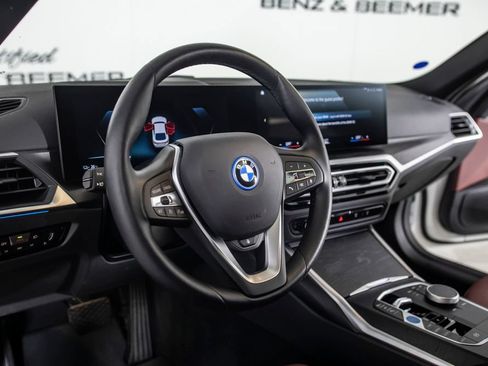 Used 2023 BMW i4 eDrive35 w/ Premium Package RWD image 21