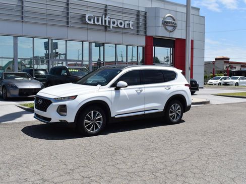 Used 2019 Hyundai Santa Fe FWD image 2