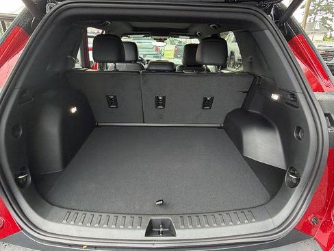 New 2026 Chevrolet Equinox RS w/ Convenience Package III FWD image 14