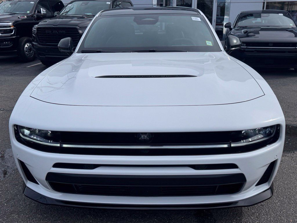 Used 2027 Dodge Charger Scat Pack AWD/4WD image 2