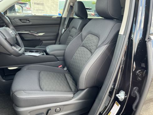 New 2026 Nissan Pathfinder SV AWD/4WD image 17